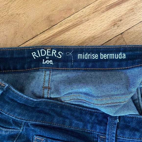 Lee Midrise Bermuda Denim Shorts - Picture 5 of 6